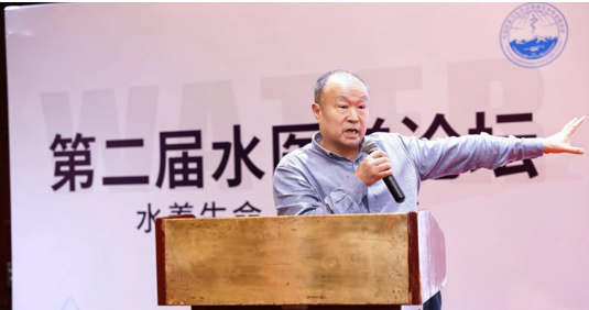 白雪涛:每日饮水1700毫升是健康基石,安全健康舒适便捷成饮水新理念